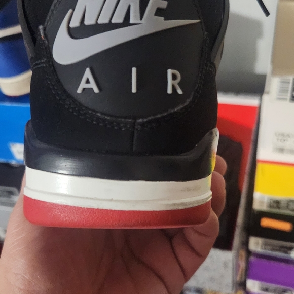 Jordan 4 bred 2019 - Picture 4 of 7